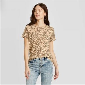 Zoe + Liv Animal Print Short Sleeve Graphic T NWT